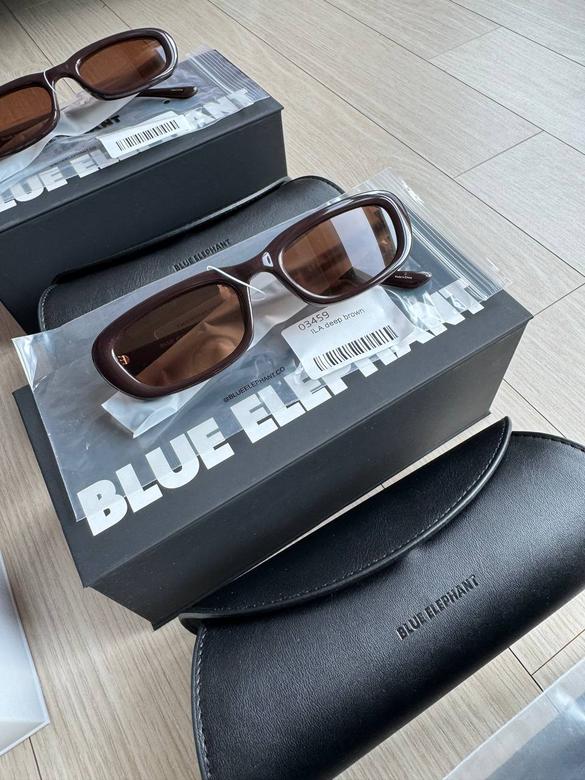ILA deep brown - BLUE ELEPHANT