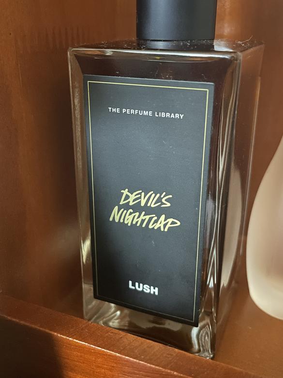 LUSH DEVIL'S NIGHTCAP 100ml 最終値下げ Devil's Nightcap Perfume | LUSH