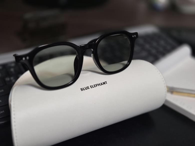 小物 BLUE ELEPHANT ANDY-S Black-khaki tint MUSINSA | BLUE ELEPHANT ANDY-S black-khaki tint