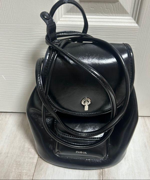Ditto Backpack · 디토 백팩 / 블랙 | Stand Oil