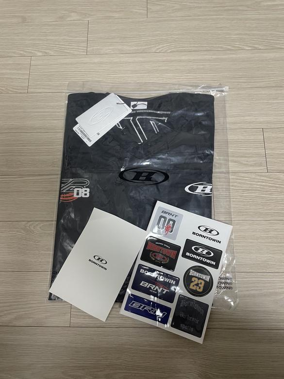 BORNTOWIN | 08 RUGBY JERSEY T-SHIRTS