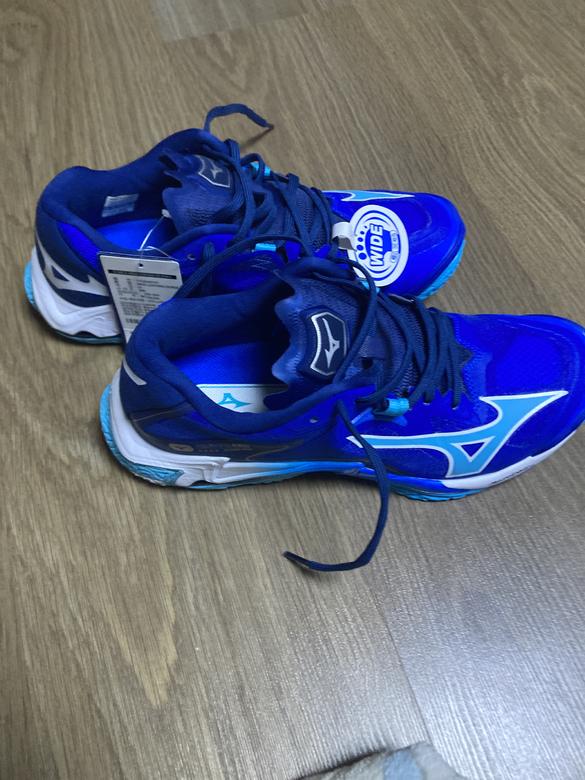 WAVE LIGHTNING Z8 WIDE - MIZUNO