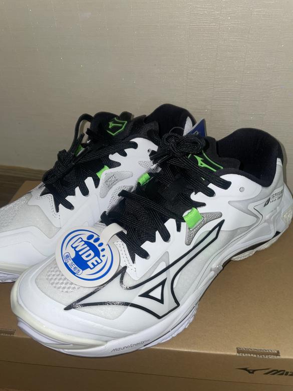 WAVE LIGHTNING Z8 WIDE - MIZUNO